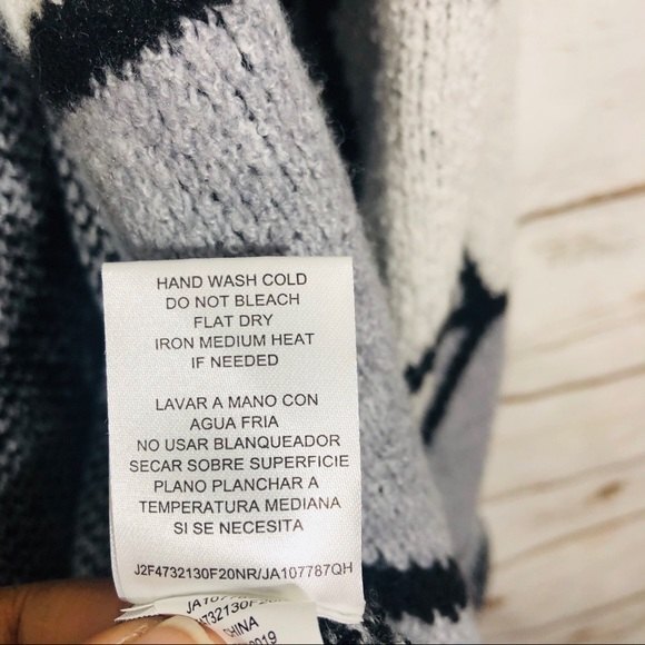 Joseph A Women’s long sleeve open cardigan sweater - Picture 6 of 6